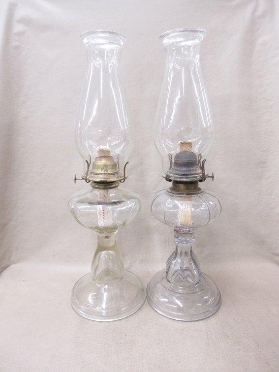 (2) Glass oil lamps