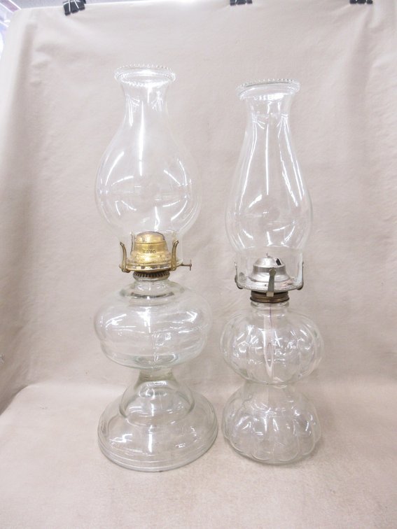 (2) Glass oil lamps