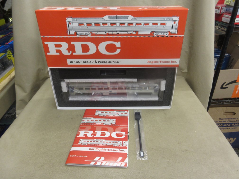 Rapido Trains Inc. BUDD RDC-1-DC BC Rail blue scheme BC-14