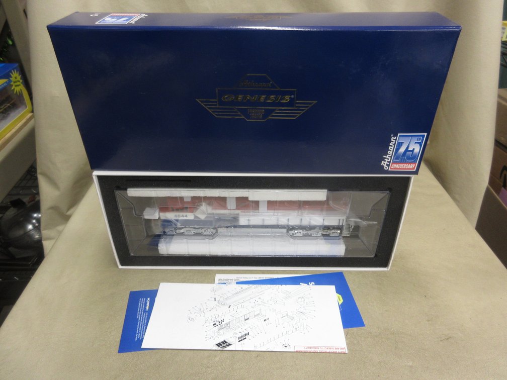Genesis BC Rail Dash 9-44-CWL 4644