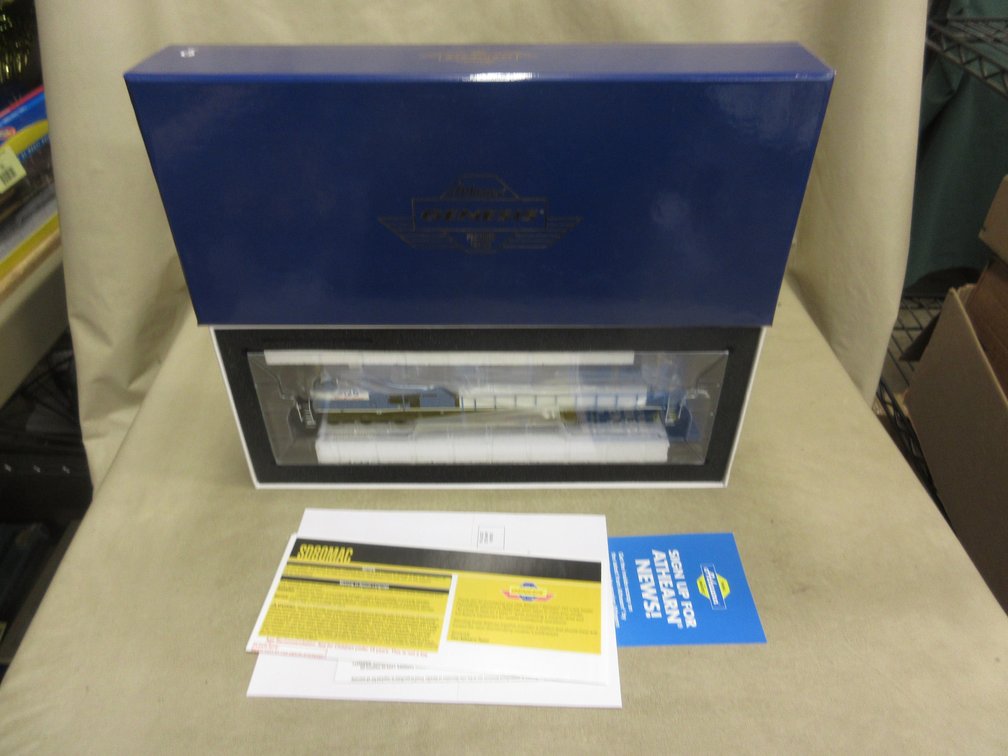 Athearn Genesis Conrail SD80MAC 4125