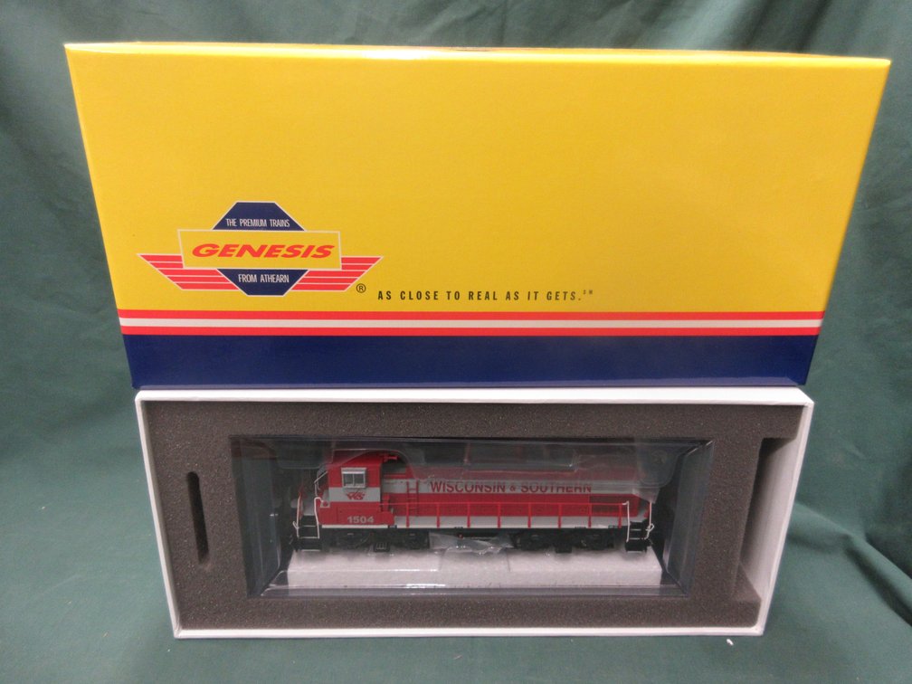 Athearn Genesis Wisconsin & Southern MP15-AC 1504