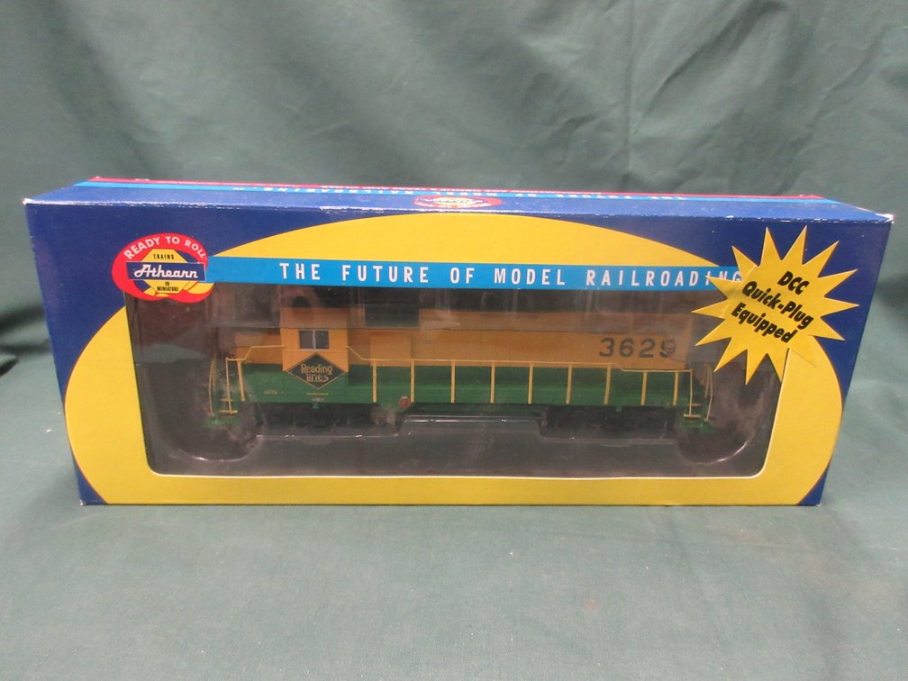 Athearn Reading Company GP35 #3629