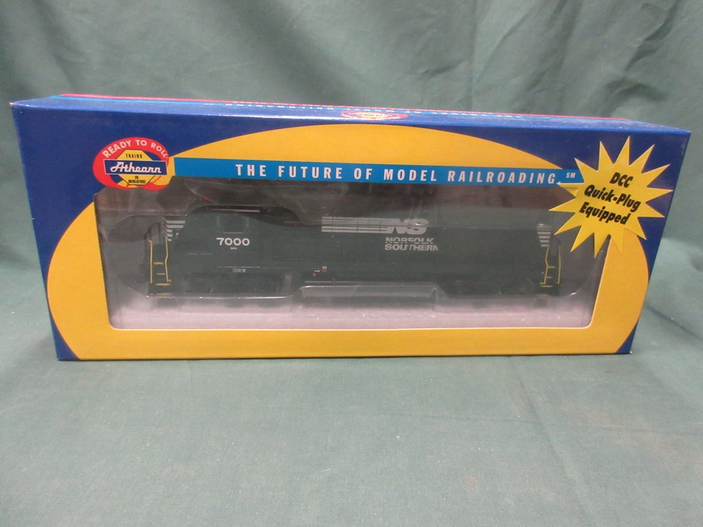 Athearn Norfolk Southern GP 40X #7000