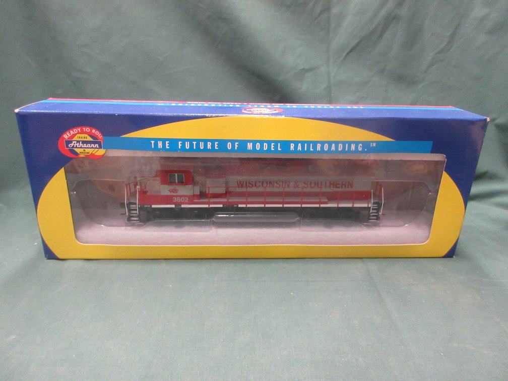 Athearn Wisconsin Southern GP-38-2R #3802