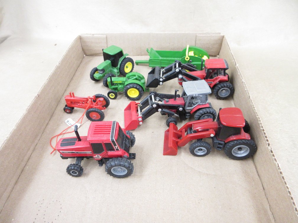 Group 1/64 scale farm toys