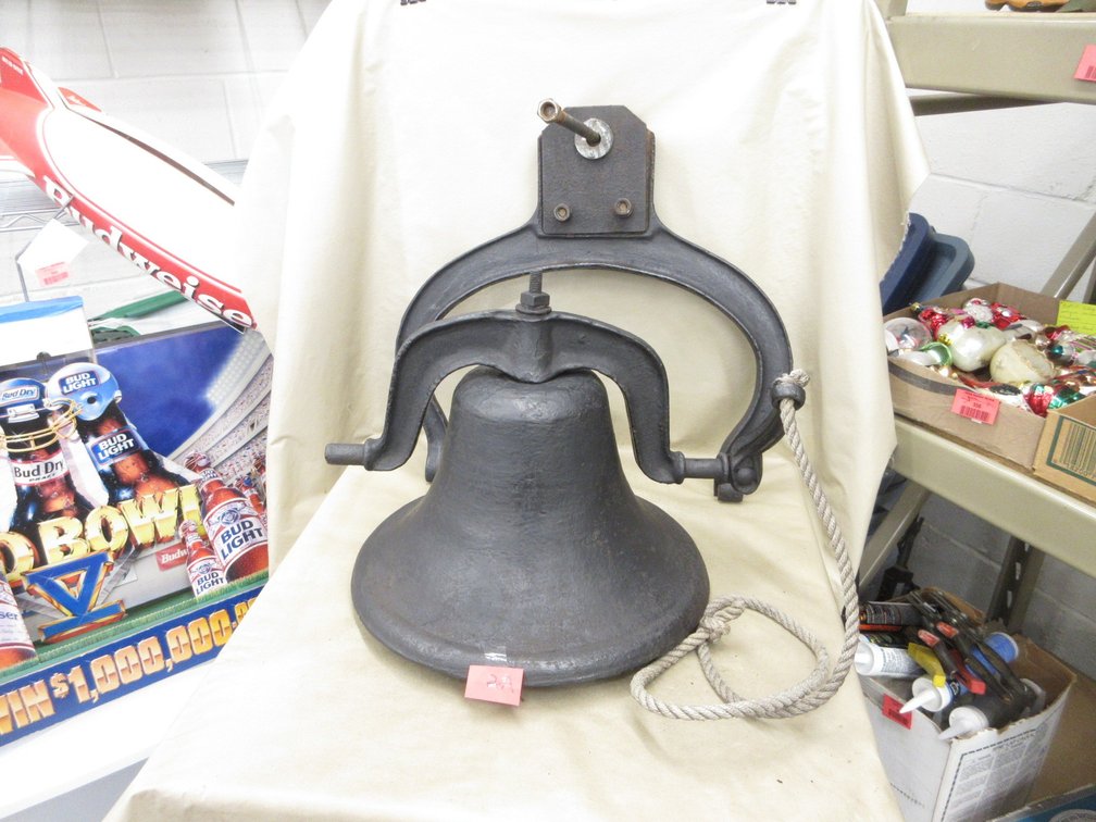 Cast iron 15" bell with cowl bracket