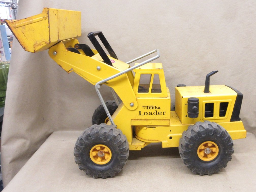 Tonka pressed steel Loader