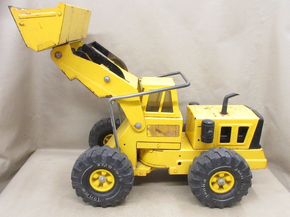 Tonka pressed steel Loader