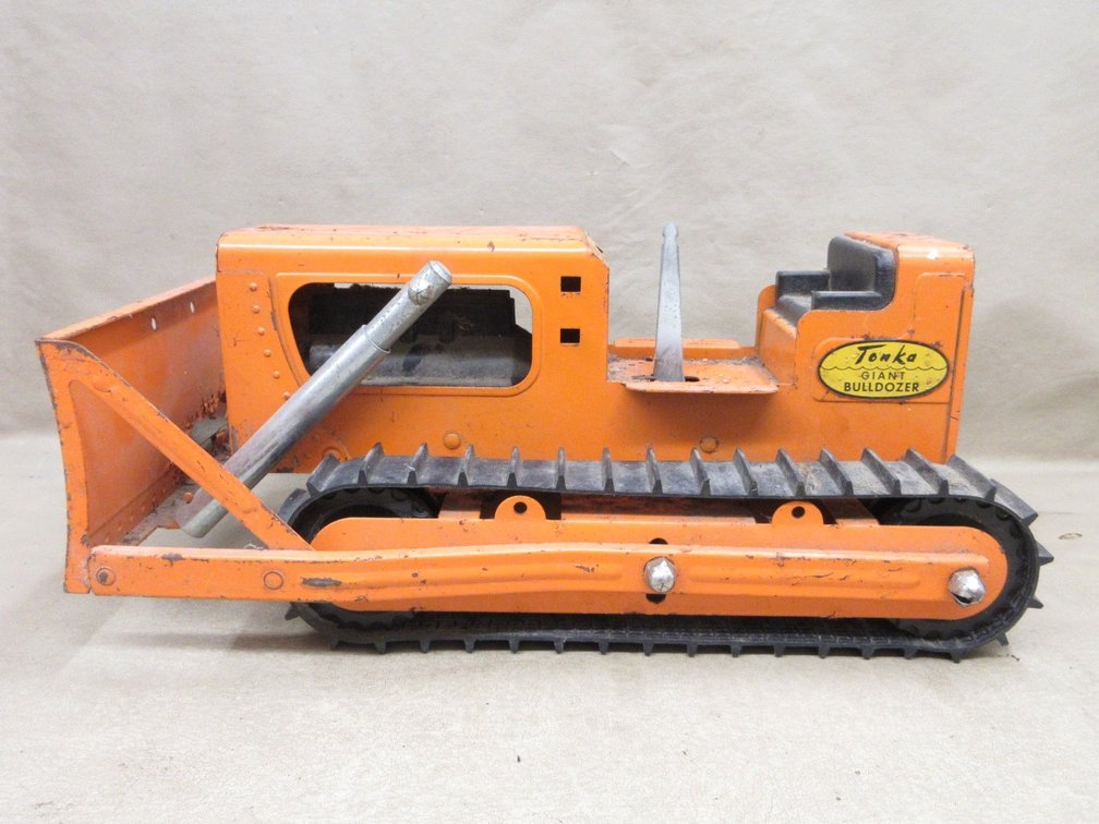 Tonka Giant Bulldozer