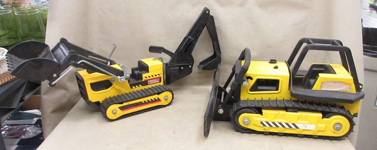 (2) Tonka pressed steel construction toys