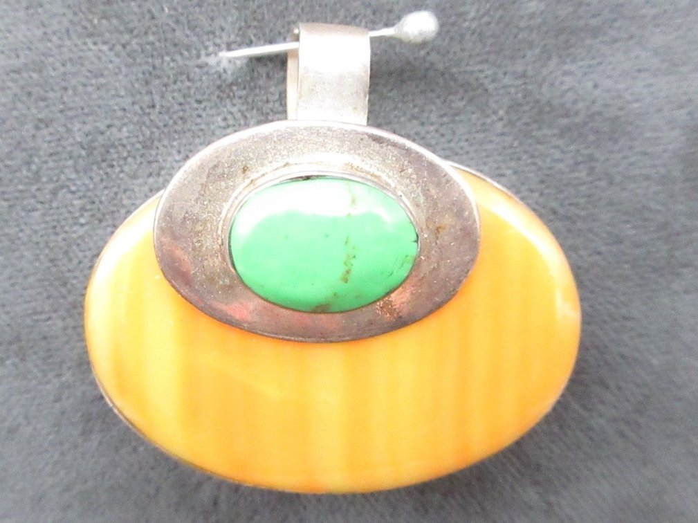 Bezel set Spiny Oyster and turquoise pendant