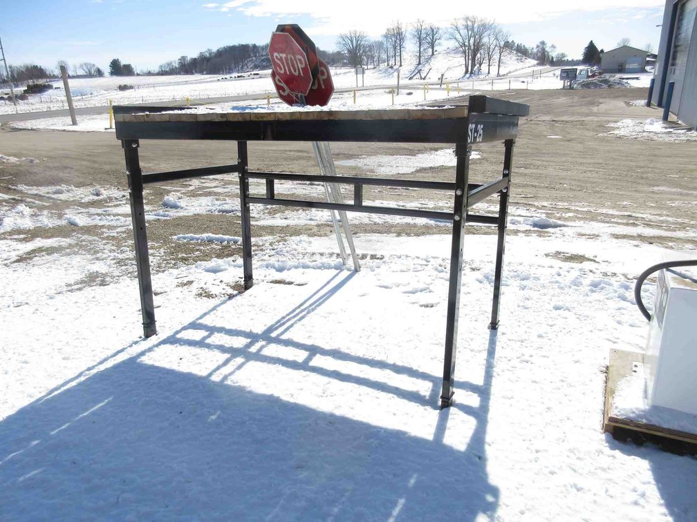 Lano ST-25 metal skid steer attachment  rack for trailer