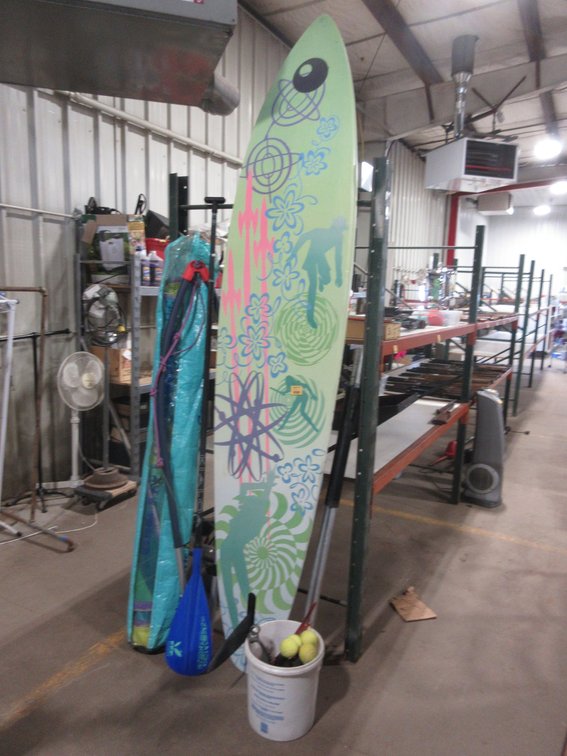 Windsurf board with sail