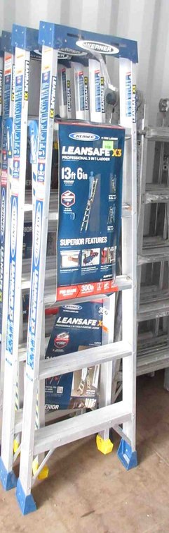 (1) Werner Leansafe X3 13'6" aluminum ladder
