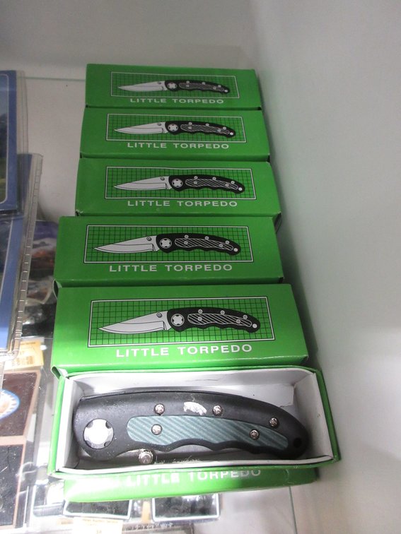 (12) Little Torpedo pocket knives in boxes