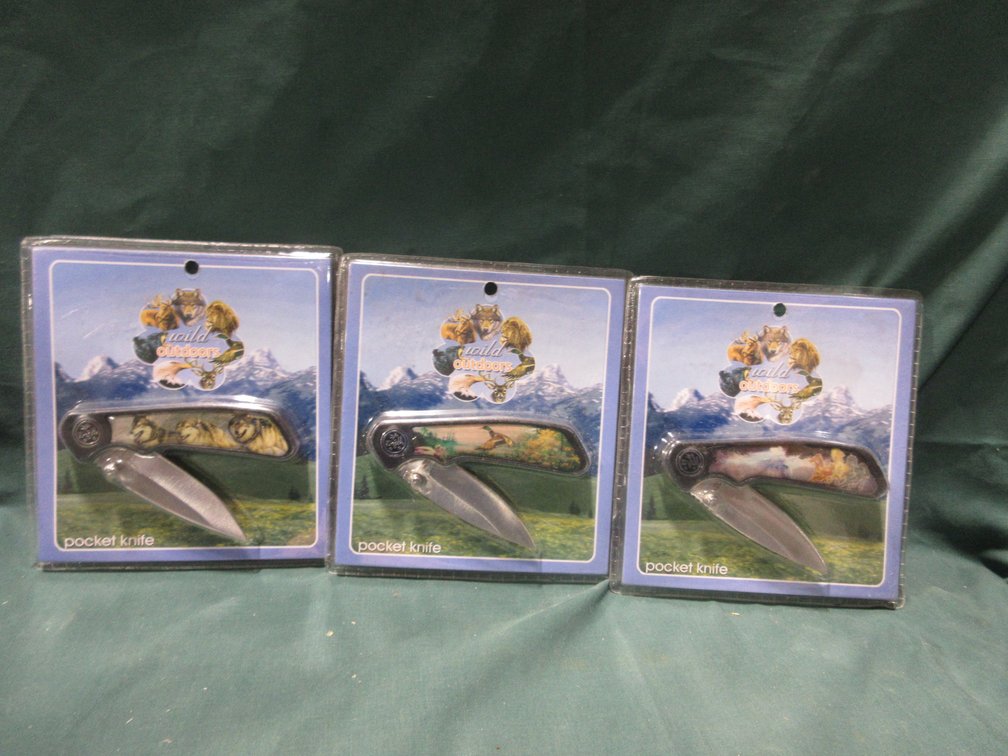 (3) Wild Outdoors pocket knives
