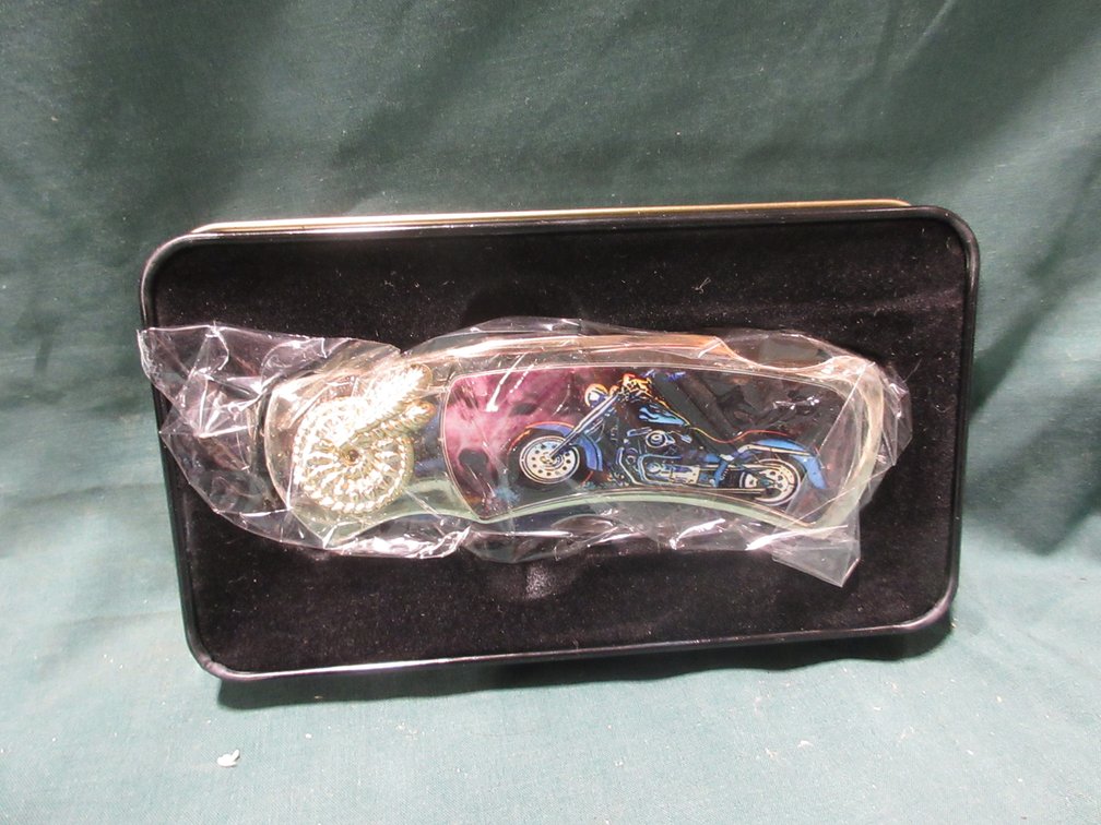 Motorcycle collector knife in tin