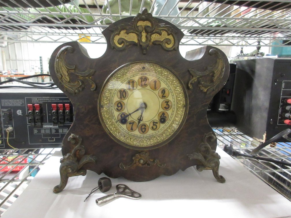 Antique New Haven mantle clock
