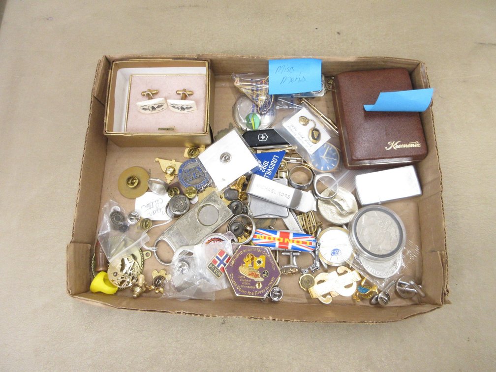 Box of Men's jewelry and items