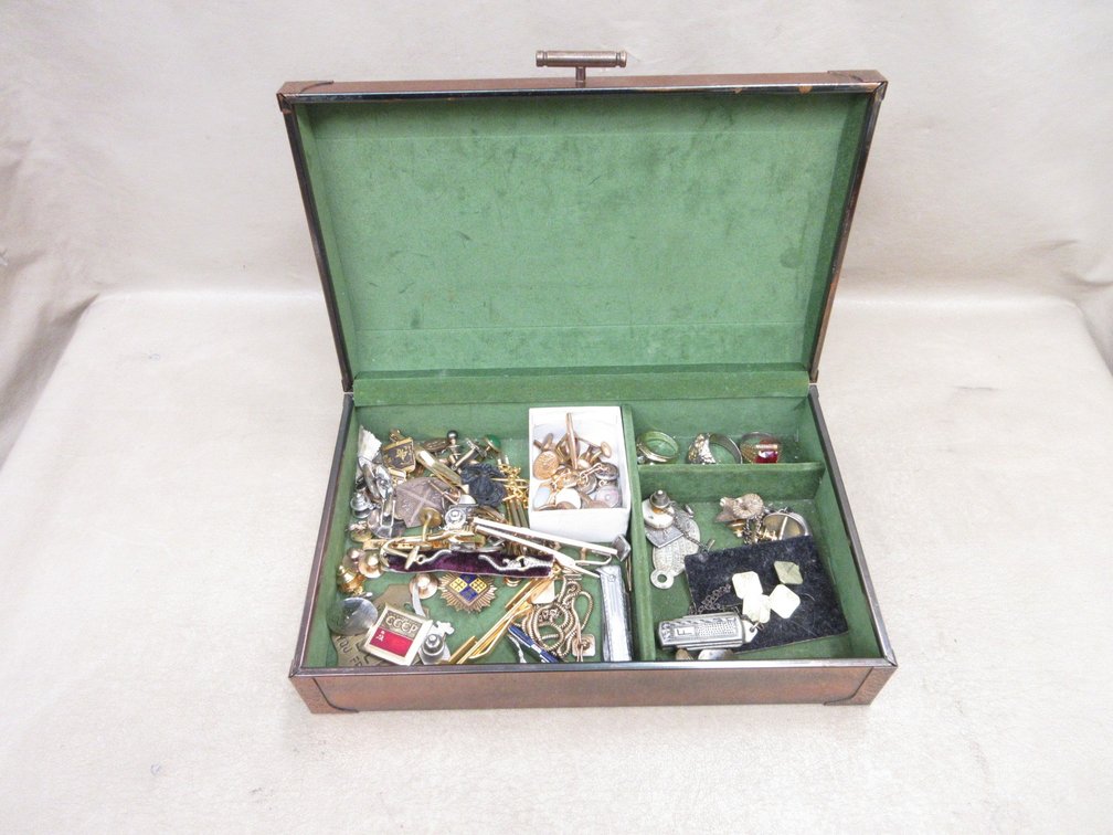9.5"W Coper-colored Ship's Wheel box with contents of Men's jewelry