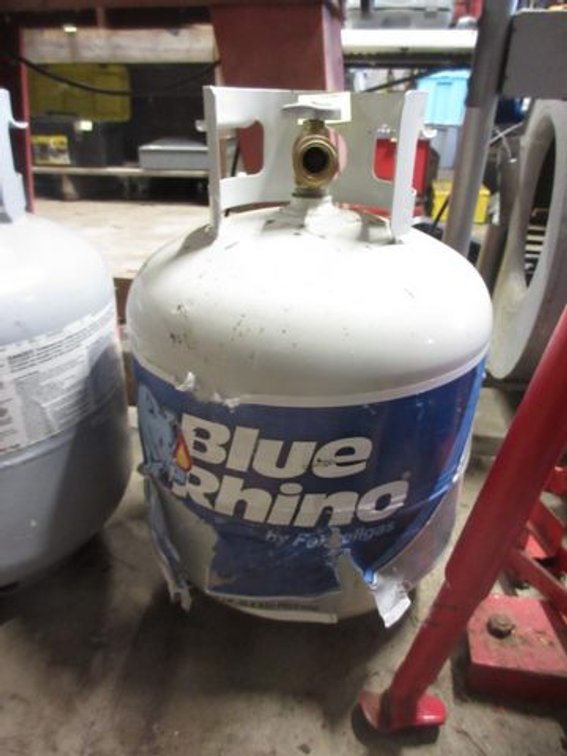 Standard propane tank