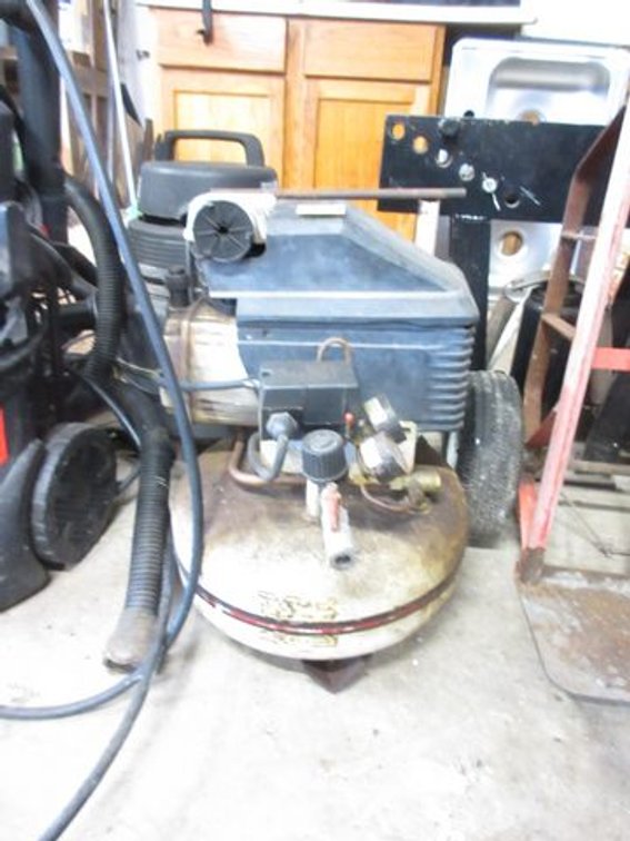 Tool Shop pancake air compressor