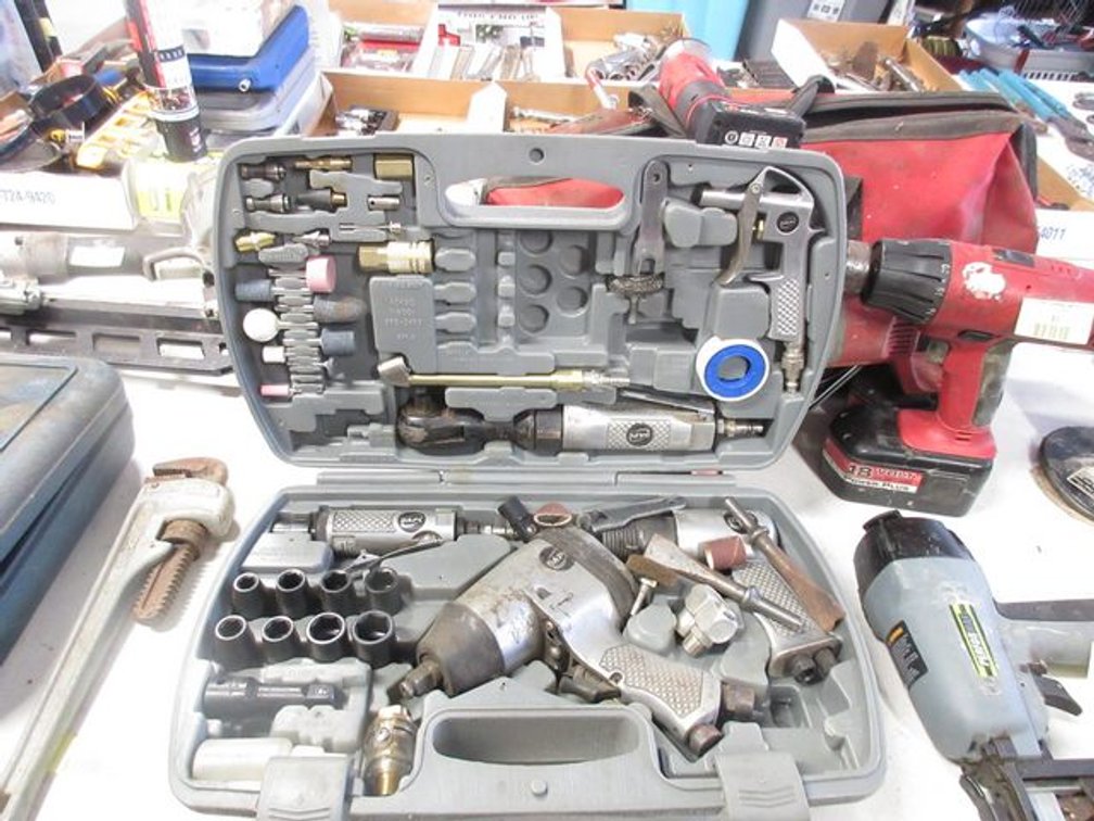Devilbiss air tool set