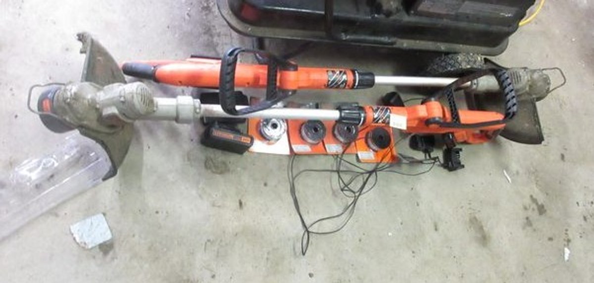Black & Decker 20V cordless trimmer group