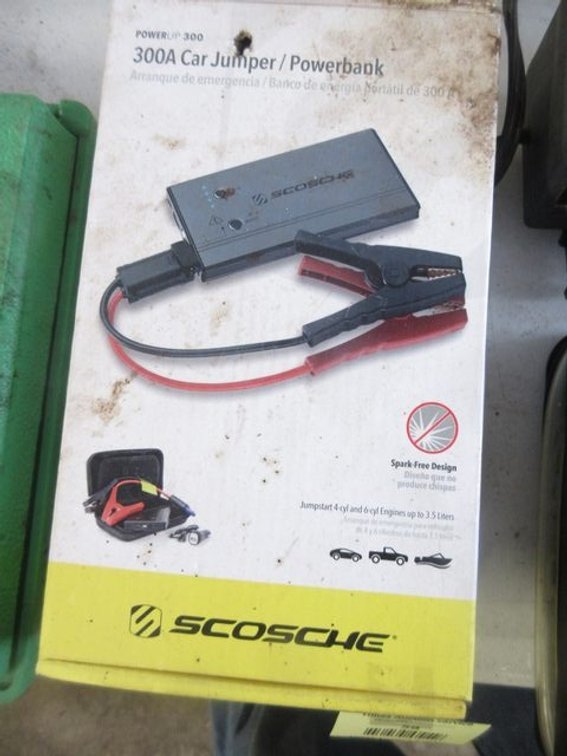 Scosche 300A car jumper