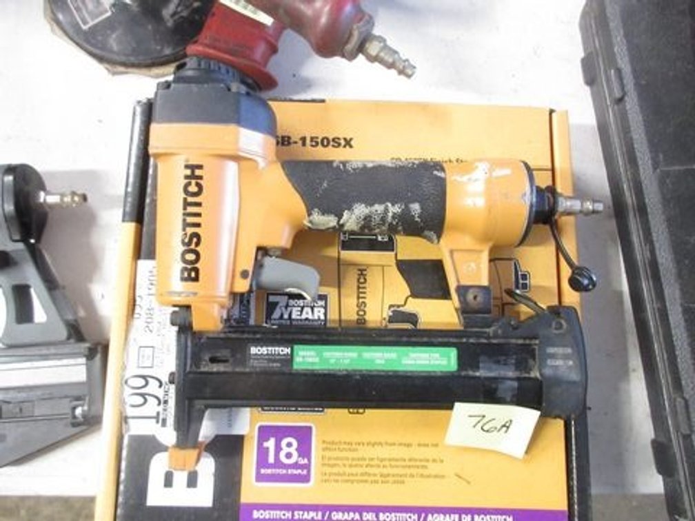 Bostitch air stapler with box