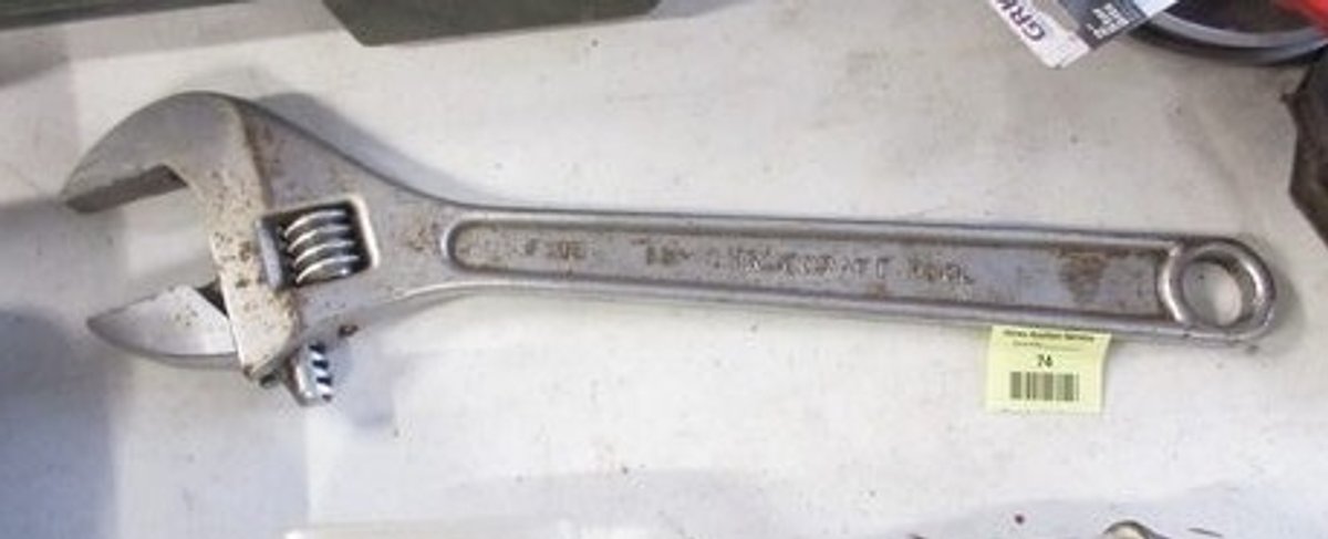 Truecraft adjustable wrench