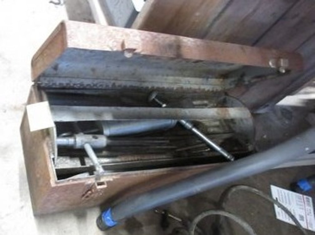 17.5" Metal tool box with contents