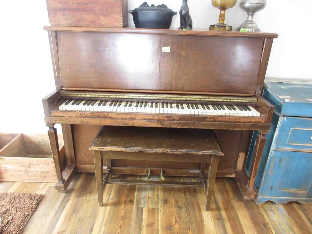 Schaff Bros. Co console piano with bench