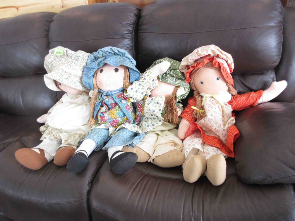 (4) Vintage farmstead style dolls
