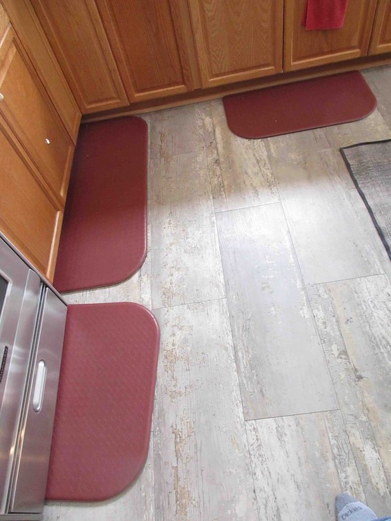 (3) Padded non-slip kitchen rugs