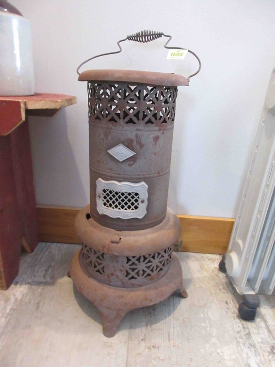 Antique Nesco Perfect Oil Heater