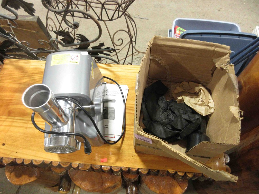 Cabela's Deluxe meat grinder