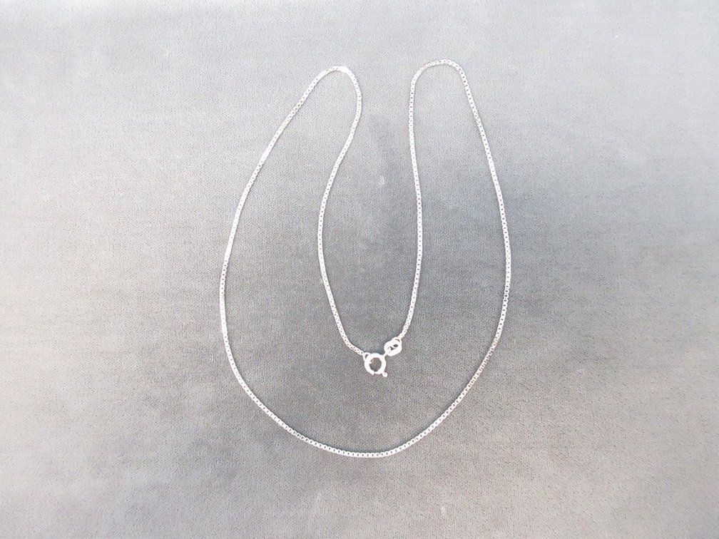 Sterling silver box link necklace