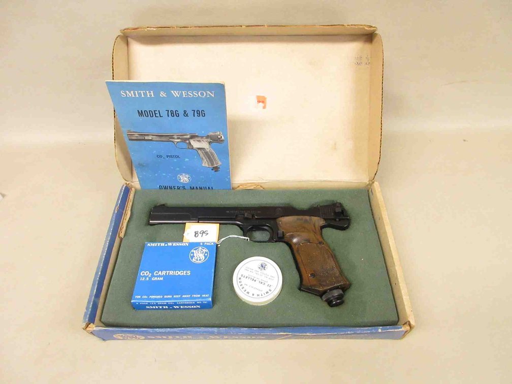 Smith & Wesson model 78G .22-caliber CO2 pellet pistol