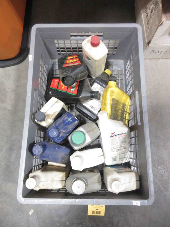 Tote of oils