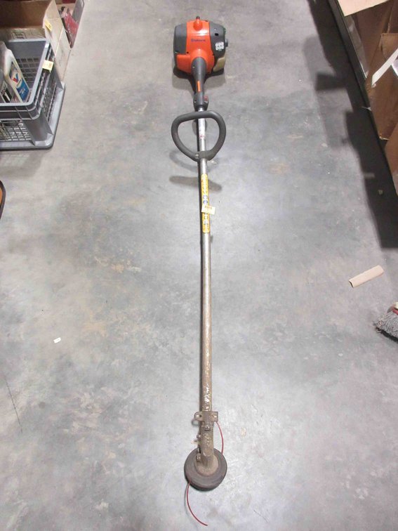 Husqvarna gas trimmer