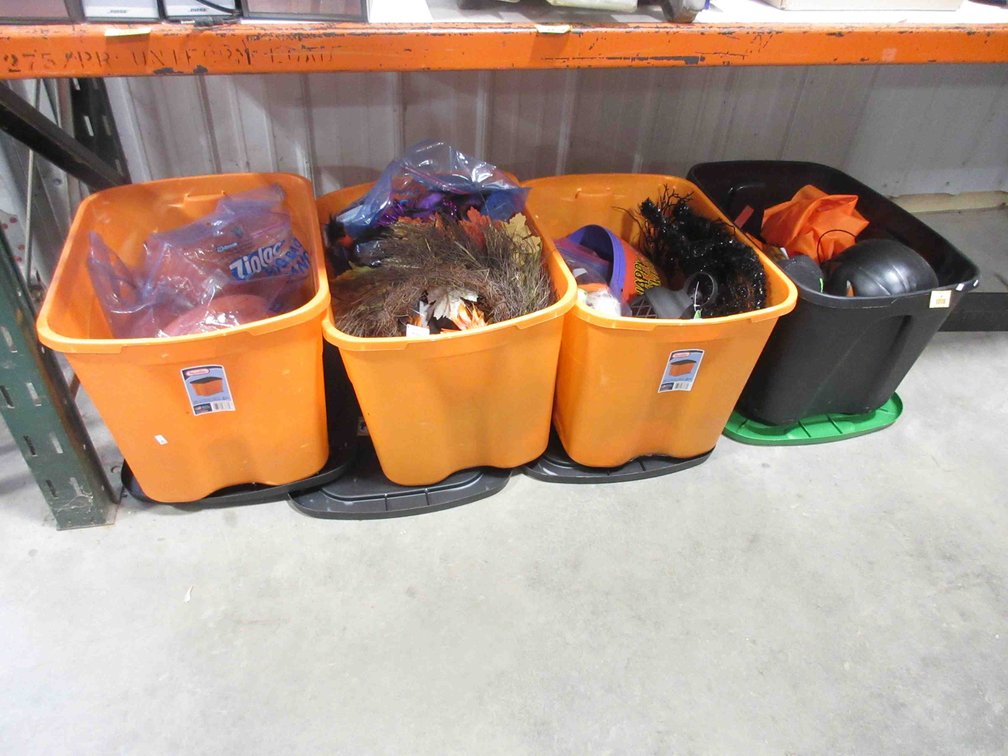 (4) Totes of Halloween decor
