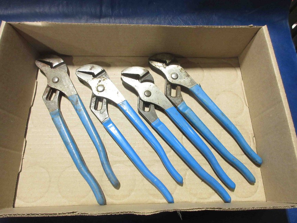(4) Slip jaw pliers