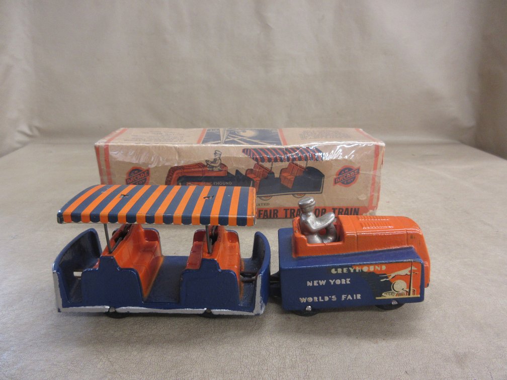 Arcade 1939 New York World's Fair toy Tractor Train