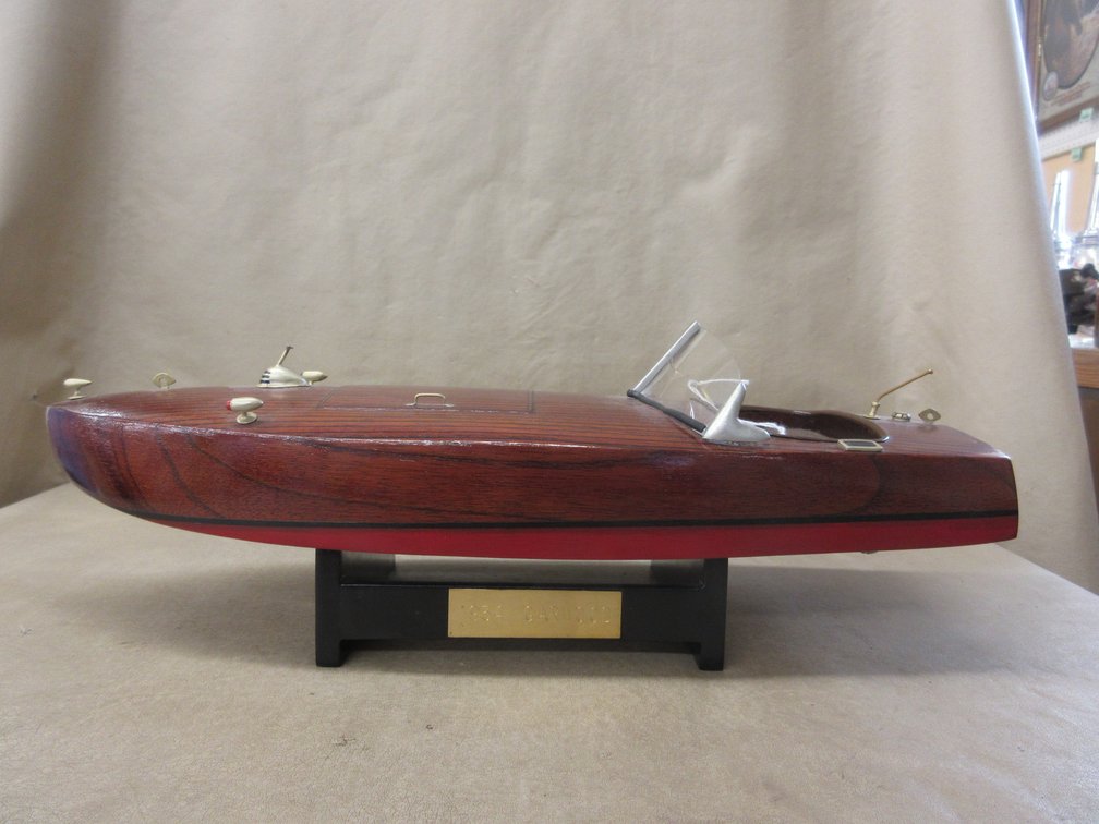 1934 Garwood model boat on stand