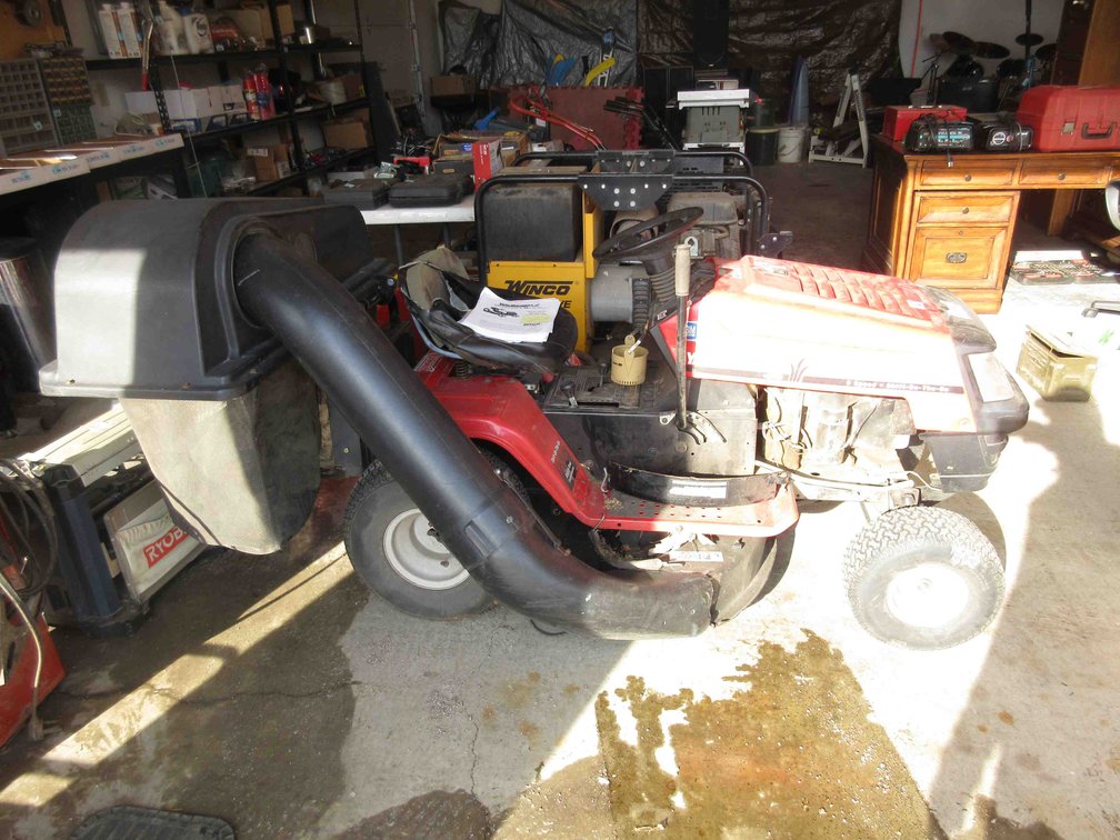 Yard Machines rider mower with bagger (runs & drives)