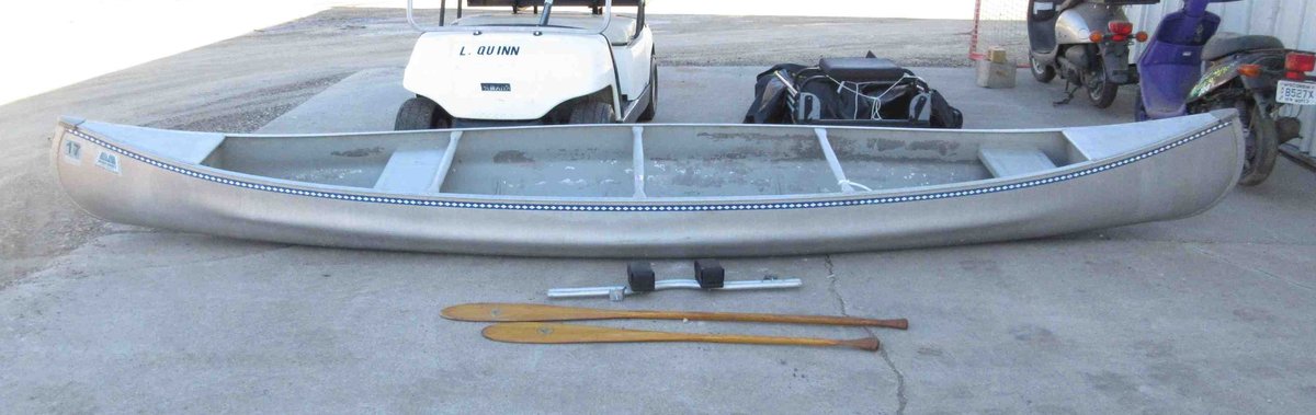 1977 Michi-craft 17' aluminum canoe