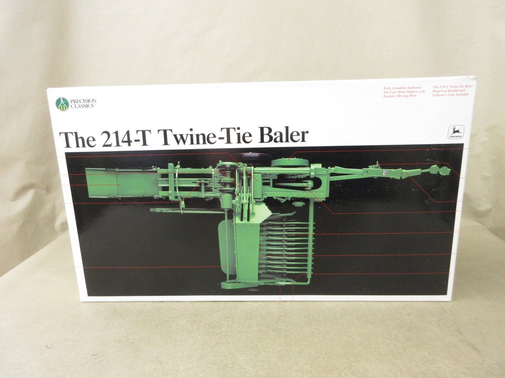 Ertl Precision Classics The 214-T Twine Tie Baler in box