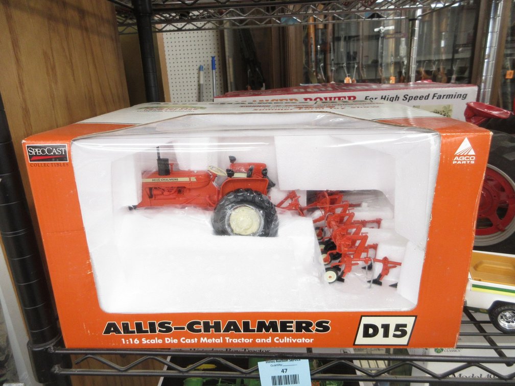Spec Cast Allis-Chalmers D15 with 4 row Cultivator Official 2008 Tractor Summer Farm Toy Show in box